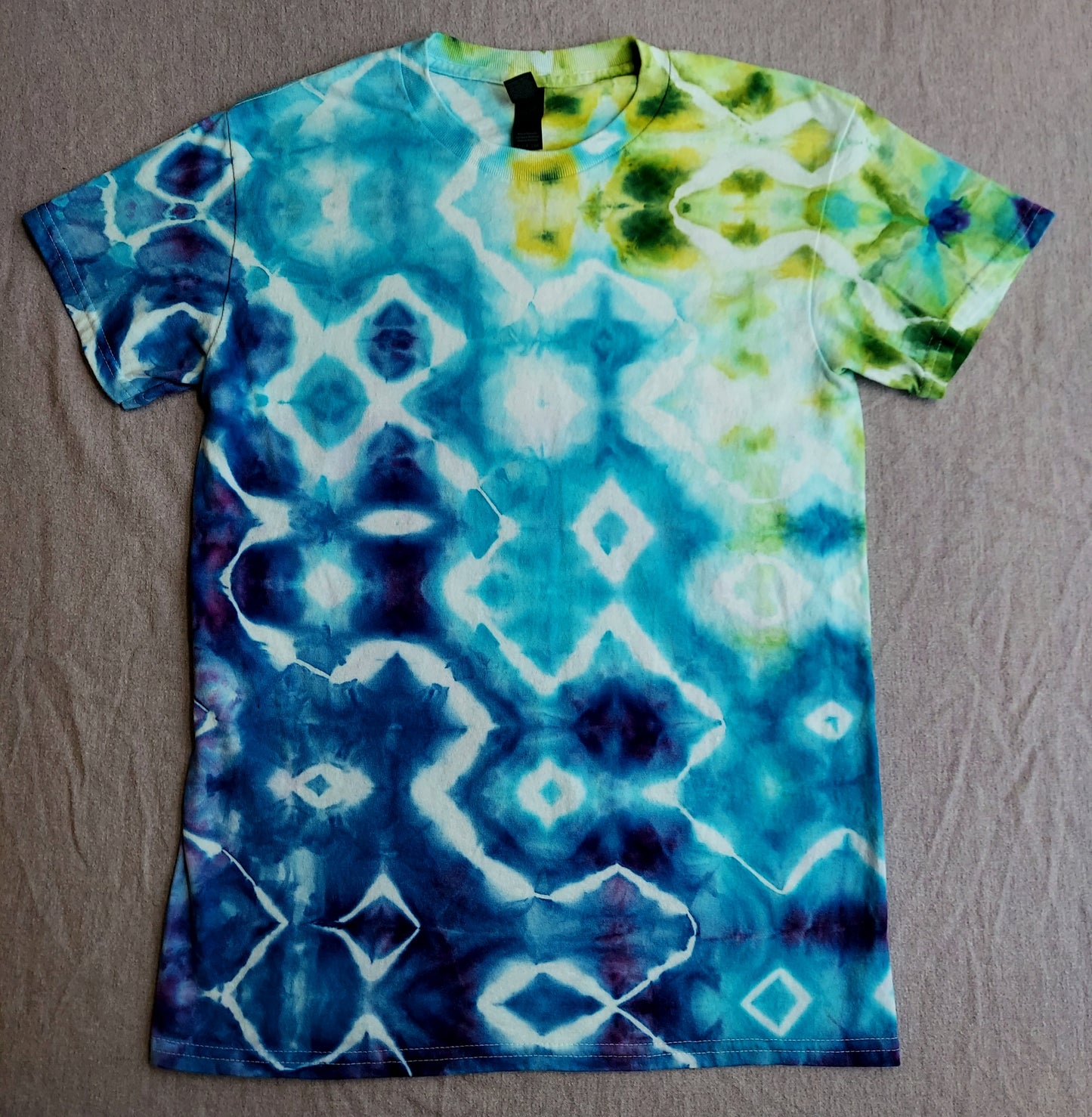 Crew Neck T-Shirt - Unisex Small - Glitch, Blue/Green