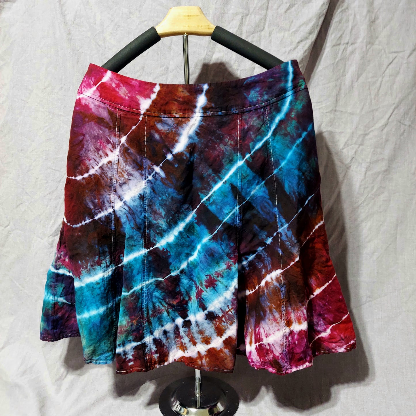 Flared Skirt - Petite Medium (10-12) - Geode